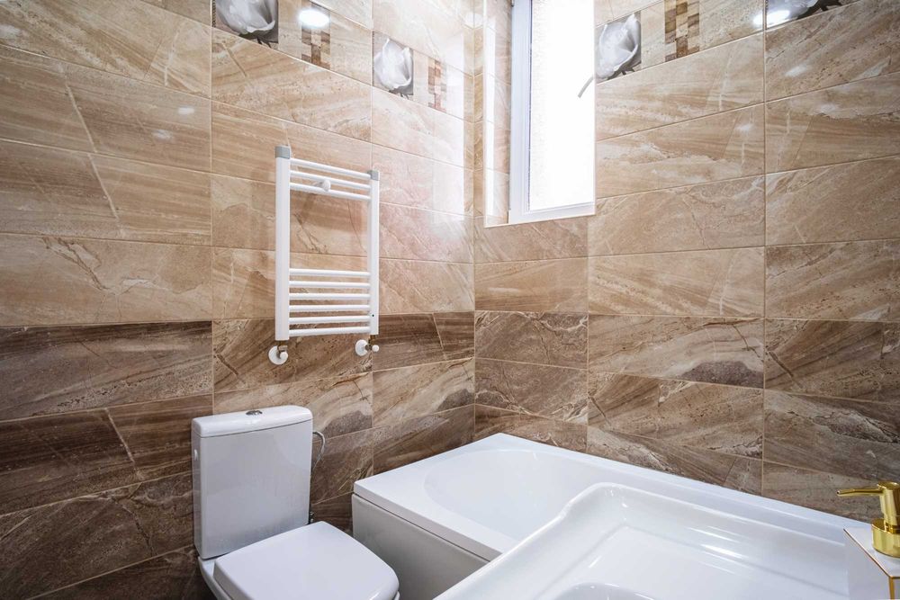 Продава се Тристаен апартамент в Русе, Център - 90 кв.м за 1417 €/кв.м - Снимка #10