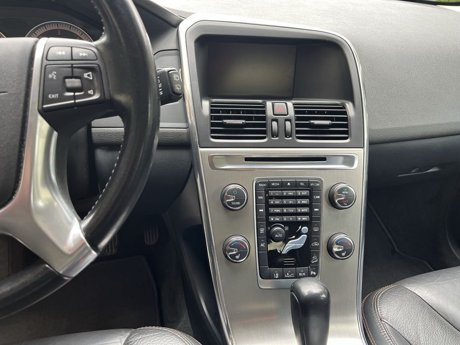 Volvo_XC60  2.4 D4 AWD 4x4 Automat 163 CP