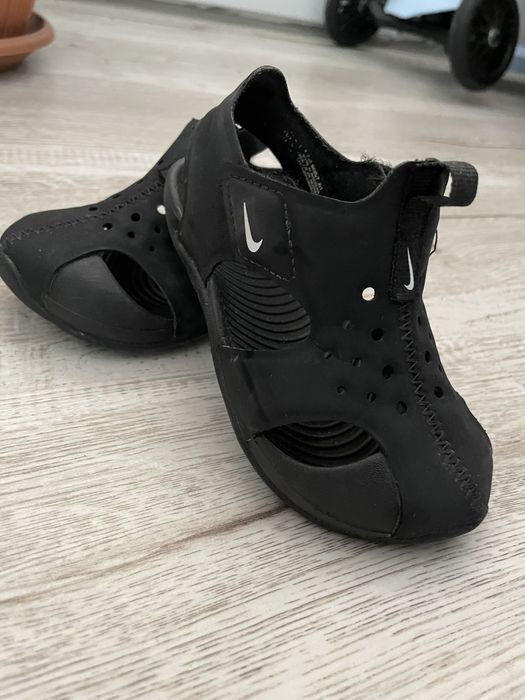 Adidasi puma si sandale nike copii