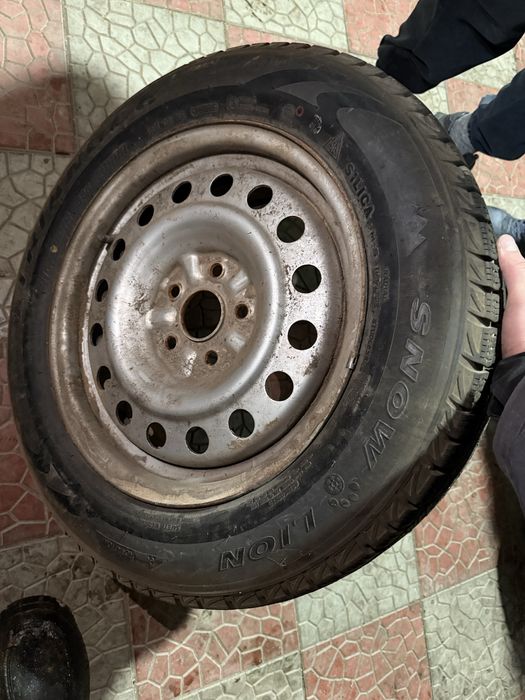 Резина с дисками почти новые