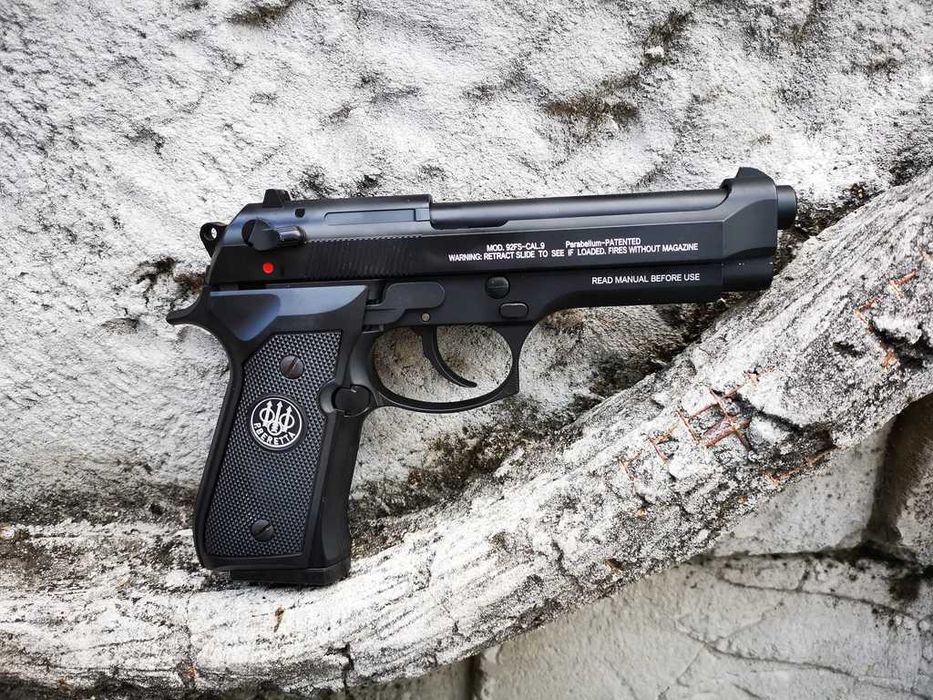 Pistol Beretta NEW CO2 Metal/Superb 4.7 Joules/airsoft gaz arc