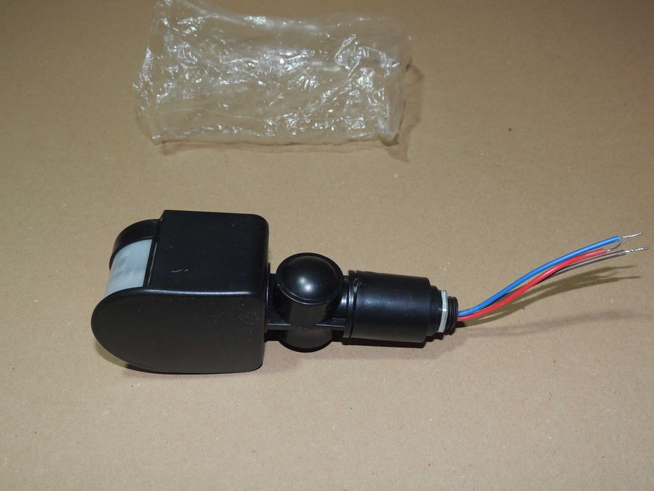 Датчик /Сензор/ за движение PIR модул HC-SR501.  Датчик за движ. 220V.