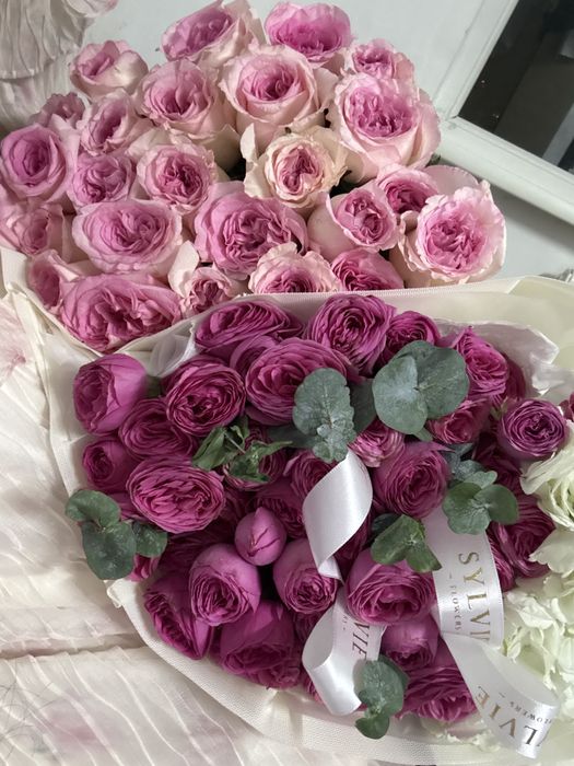 Екі гүл бірге 10.000  срочно