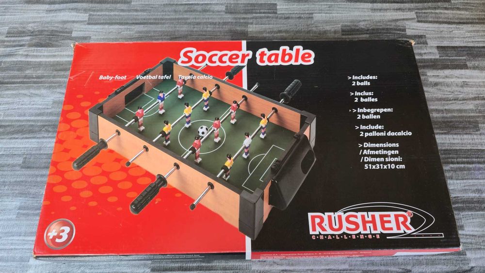 Mini masă fotbal Rusher – aproape nouă, cu cutie originală
