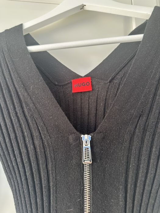 Дълга черна рокля HUGO