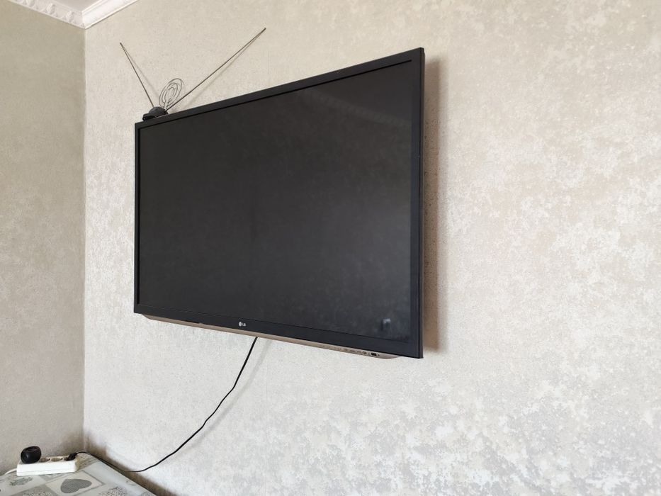 Продам телевизор