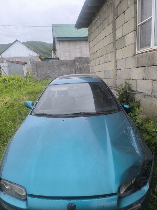 Mazda 323  сатылады