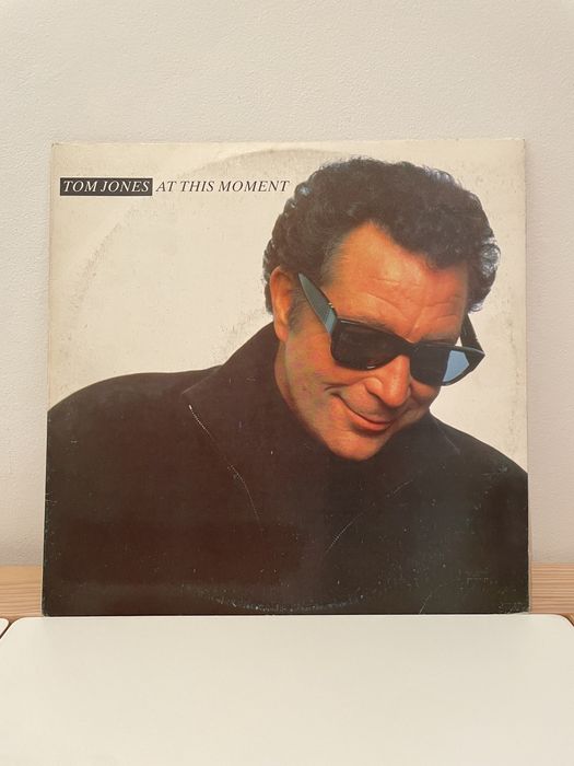 Грамофони плочи - Chic, Sister Sledge, Linx, Tom Jones