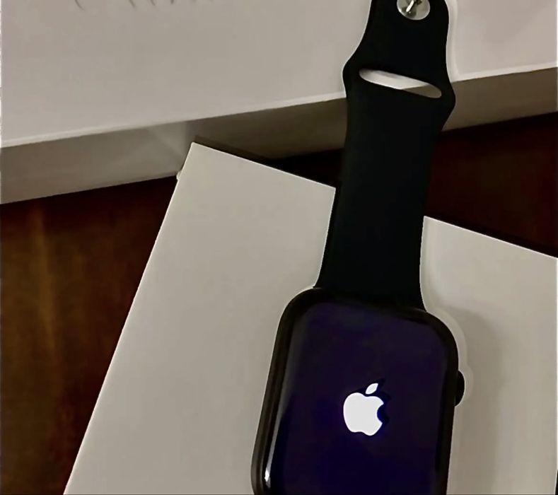 ПРОДАМ apple watch