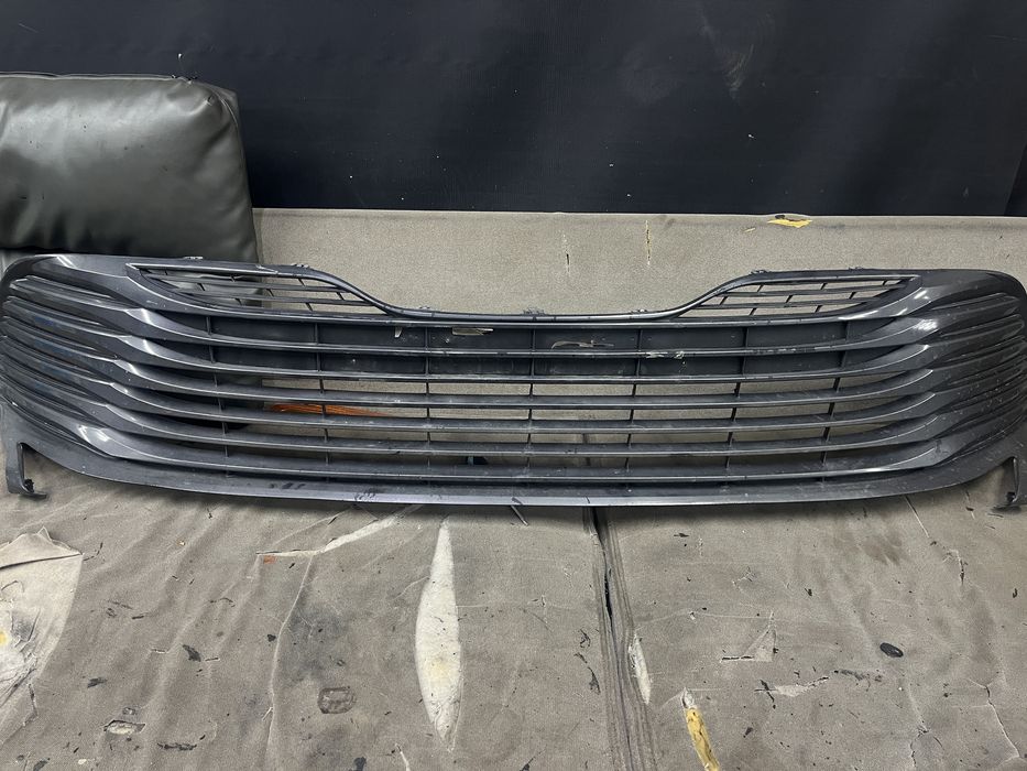 Решетка Тойота 70