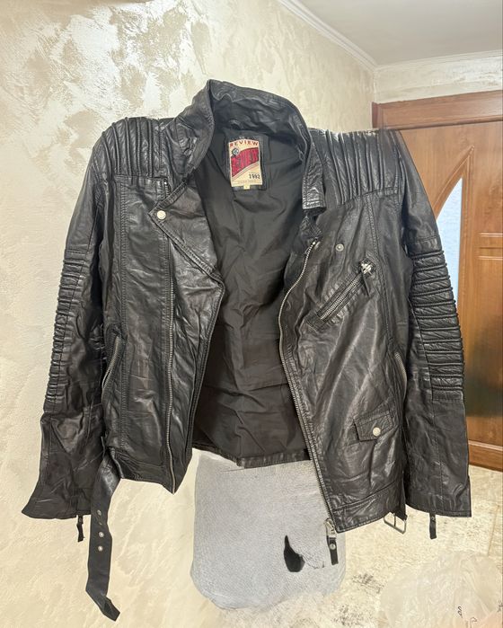 Мъжко кожено яке REVIEW