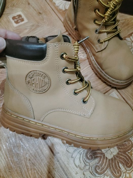 Осеняя детская обувь