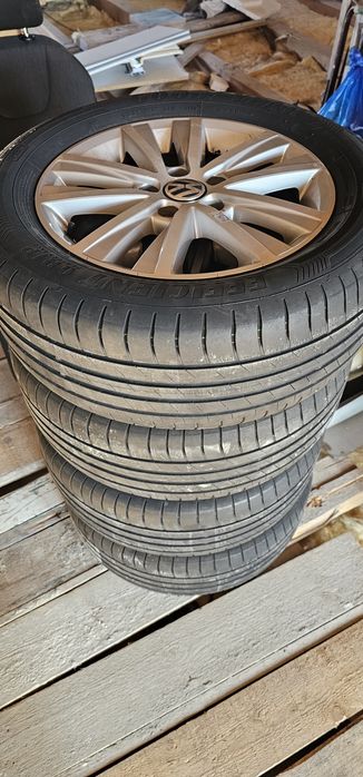 Anvelope 225 55 16 95w Goodyear efficient grip