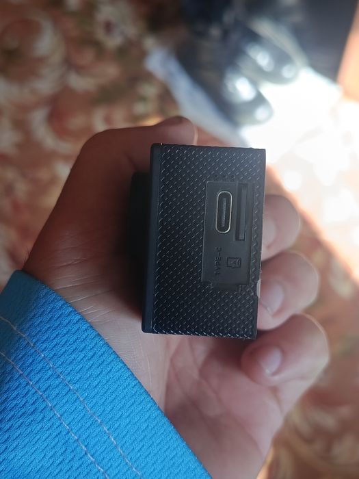 Продам экшен камеру