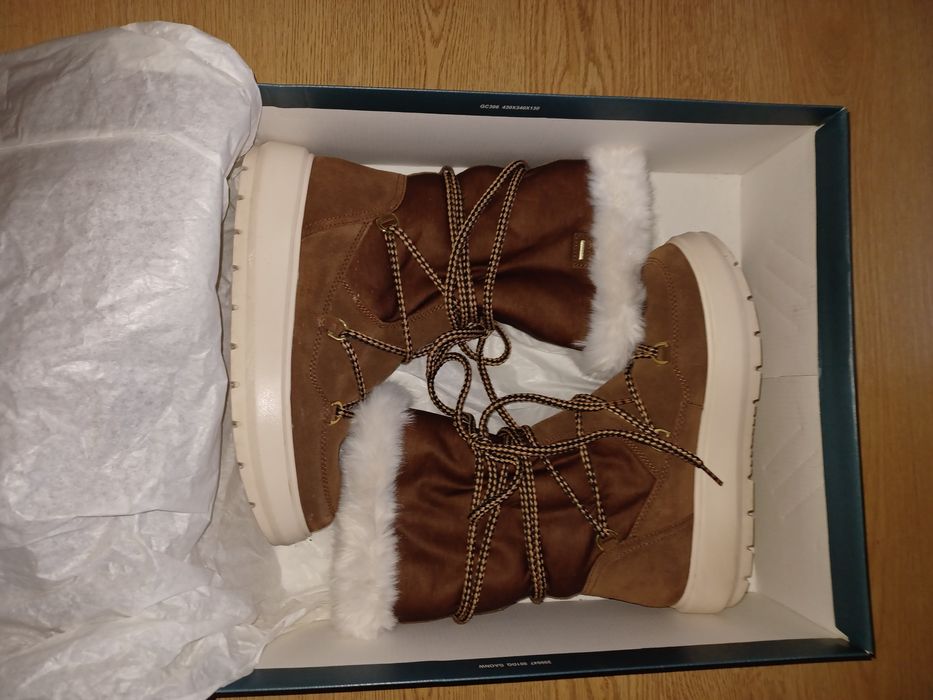 Ботуши GEOX  велур