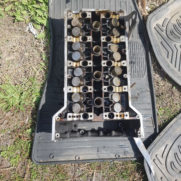 м 111 на Мерседес 2.2  по запчастям