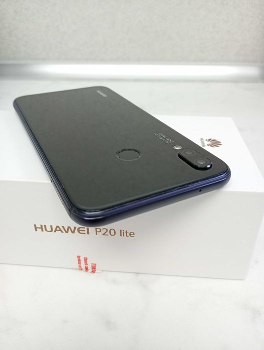 Продавам Huawei P20 lite