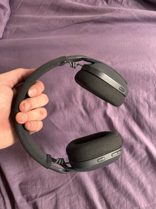 Наушники Logitech ZONE Vibe 100 черный