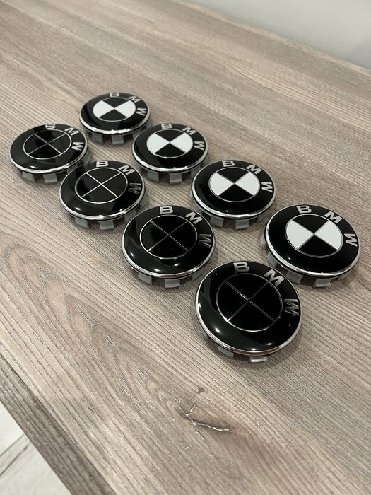 Капачки за джанти за БМВ 68мм Черни и Черно бели