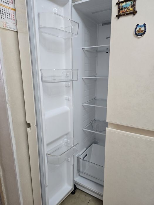 Холодильник  новый