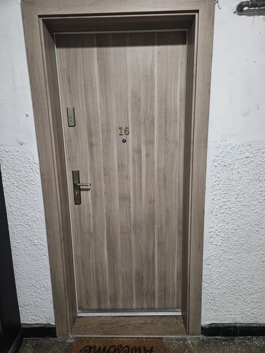 inchiriez apt.3 caere