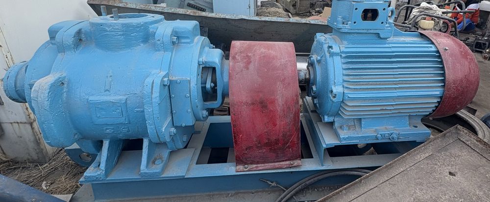 Продается вакуумный насос