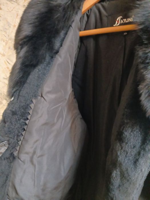 Зимняя одежда, куртки, пальто.