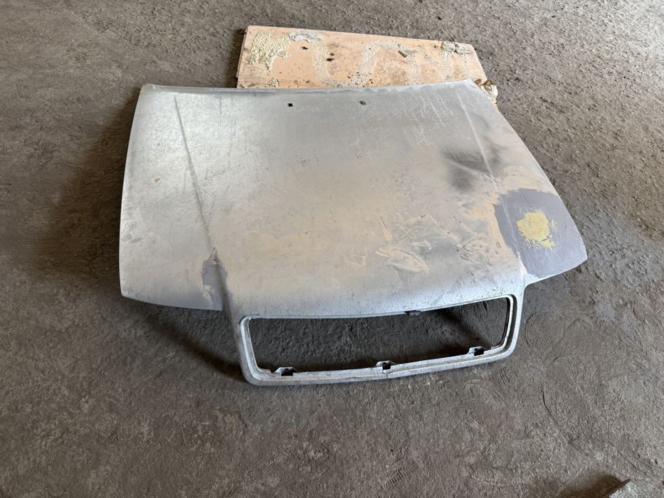 Продам капот от ауди 100 с4