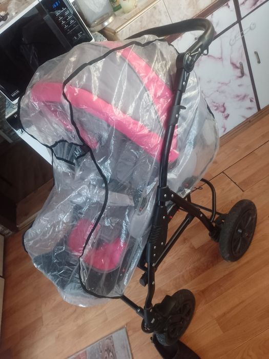 Бебешка количка Malibu