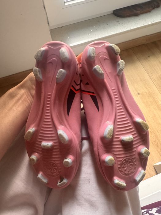 Ghete fotbal nike crampoane mar 33