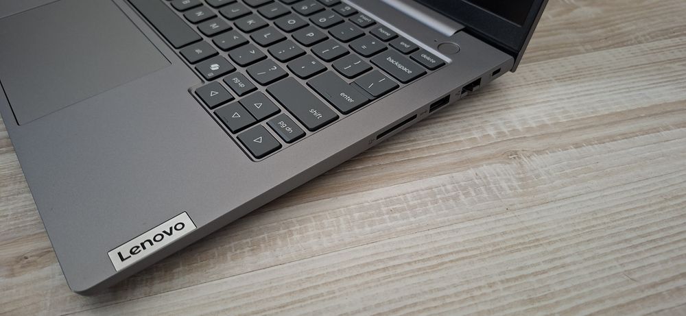 Lenovo ThinkBook  нов