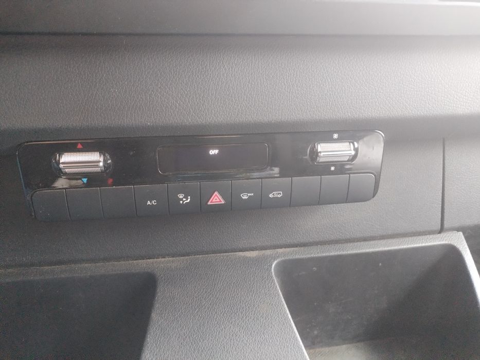 Мерцедес Benz 2021 година. Внос от Италия