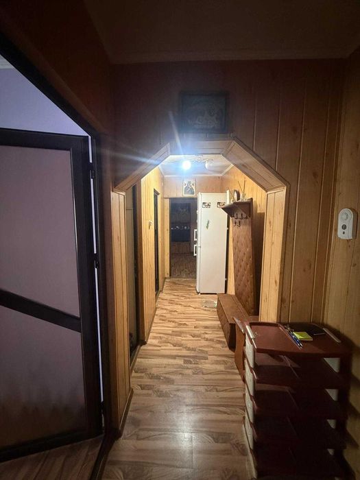 ÎNCHIRIEZ Apartament 2 camere ROBEA T-URI