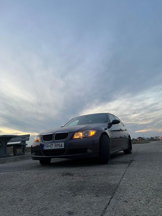 Vând BMW E90  motor M47