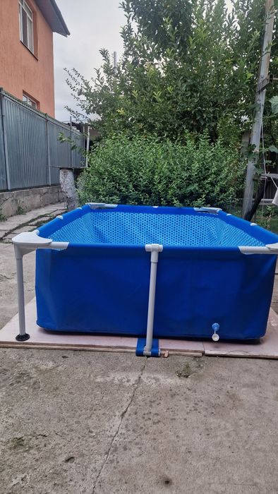 Бассейн intex 220×150×60