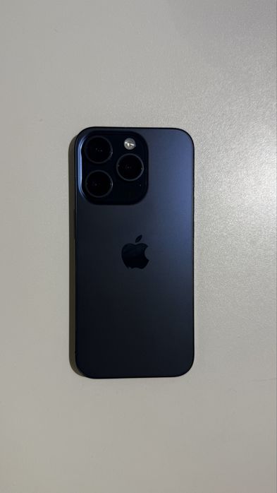 IPhone 15 pro 256 gb