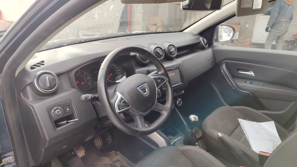 Vând Dacia Duster avariat an 2018 16 benzina 4x2 32000 km
