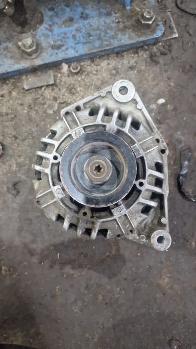 Генератор Audi A6 C5