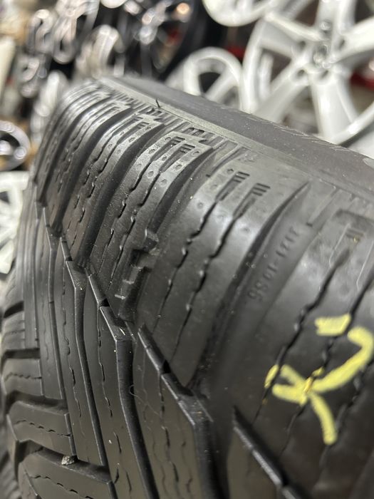 Гуми 215/60/17 и 215/65/17 Michelin Зимни 4 броя