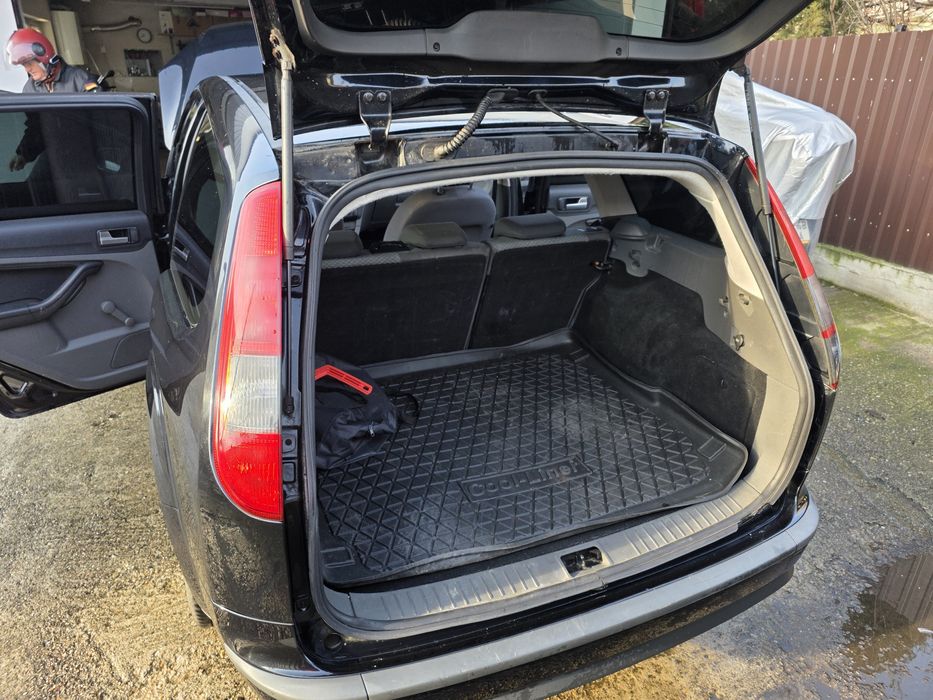 Vand Ford Focus 1.6 benzina