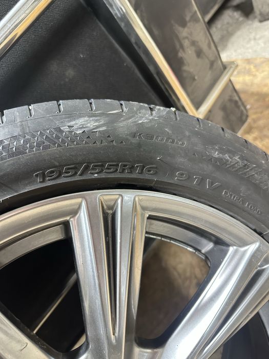 Продам резину на 16