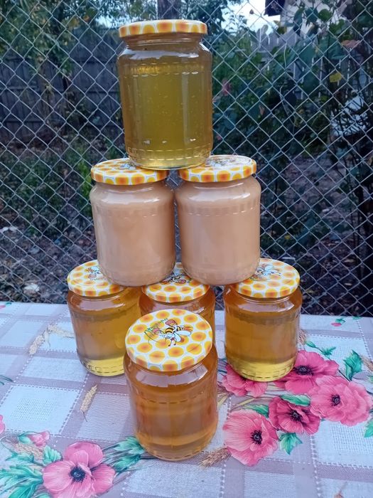 Miere naturală de vânzare
