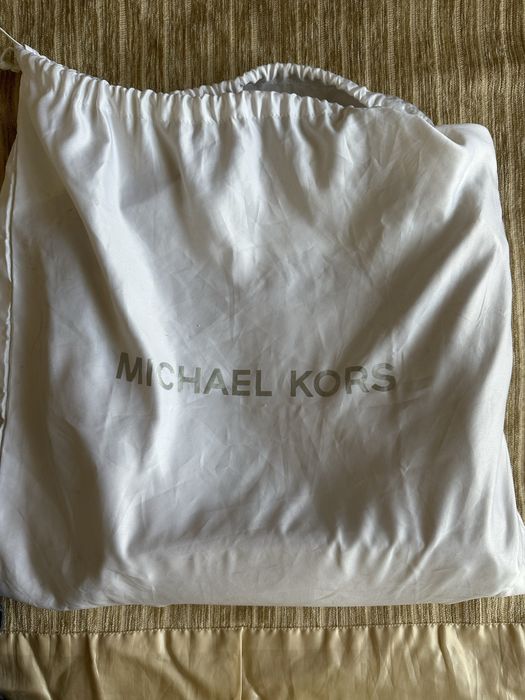 Кожаная сумка michael kors