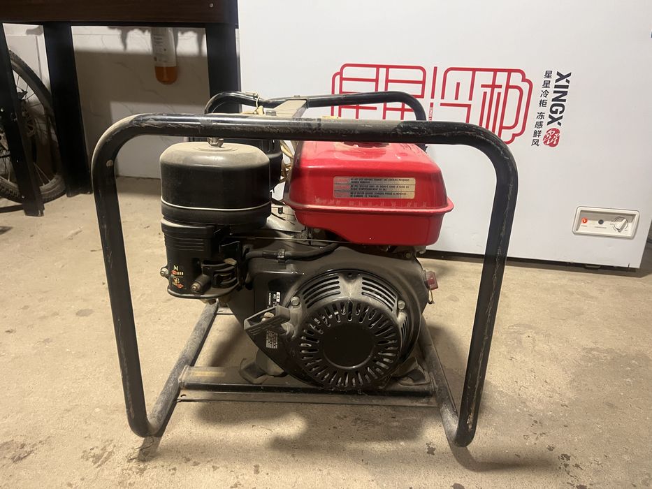 Продаю генератор