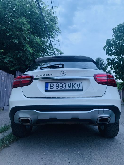 Mercedes GLA 200D automat //AMG // import 2026