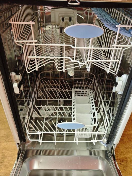 Посудомойка indesit d42