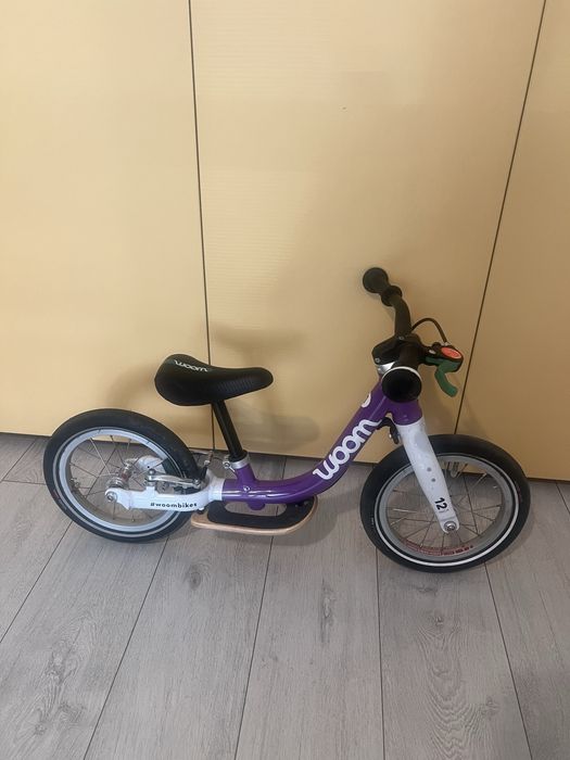 Bicicleta Woom 1 cu suport picioare