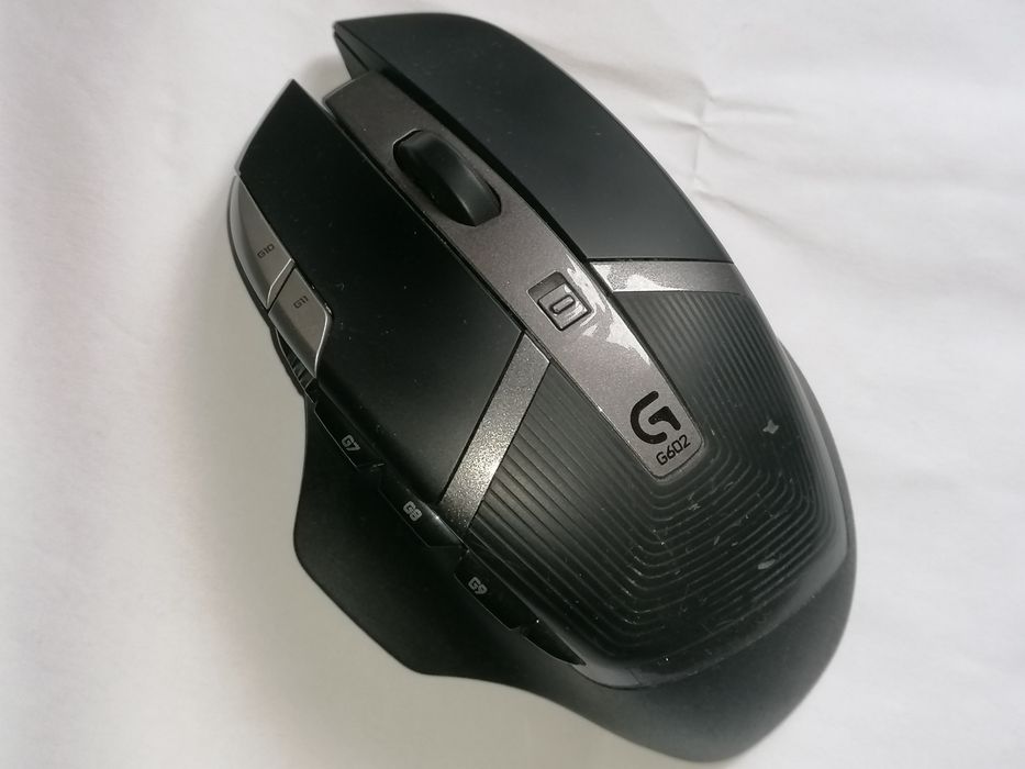 Tastatura G213 si un mouse Logitech G602  gaming