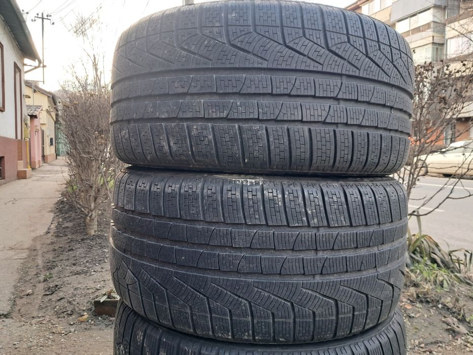 Anvelope second iarna 255 35 R19 Pirelli  6-7 mm