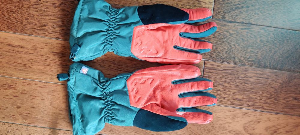 Нови кожени ръкавици за ски Dynafit